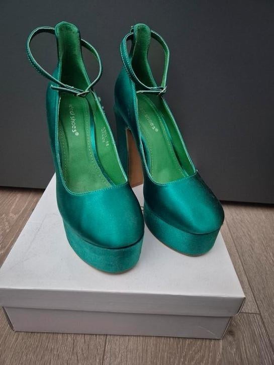 Groene pumps met hoge hak maat 38, Pumps, Ideal shoes, Nieuw, Ophalen of Verzenden