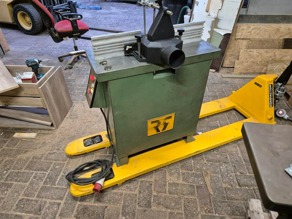 Robland freestafel, Doe-het-zelf en Verbouw, Gereedschap | Freesmachines, Ophalen, Zo goed als nieuw, Overige soorten