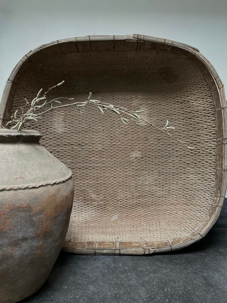 Grote oude Chinese mand sober sleets imperfect oosters, Ophalen