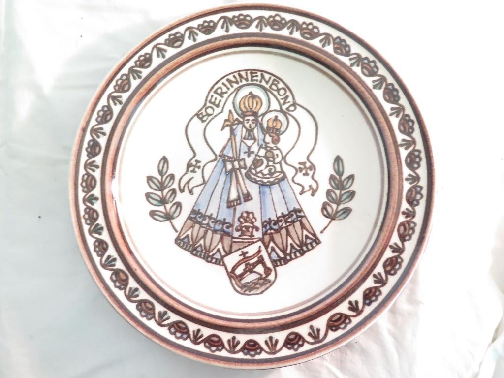 bord/schaal BOERINNENBOND, kleurig, doorsnee ca. 26 cm, Ophalen of Verzenden