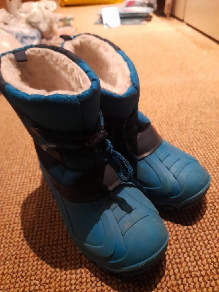 Gratis Winterlaarzen - Maat 30, Jongen of Meisje, Ophalen of Verzenden, Laarzen, Zo goed als nieuw