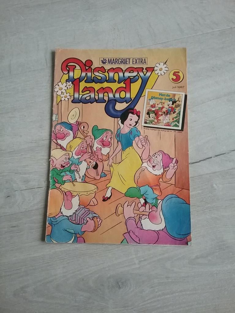 Disneyland kinderstripblad juli 1987., Ophalen of Verzenden, Sneeuwwitje of Doornroosje, Gebruikt, Plaatje of Poster