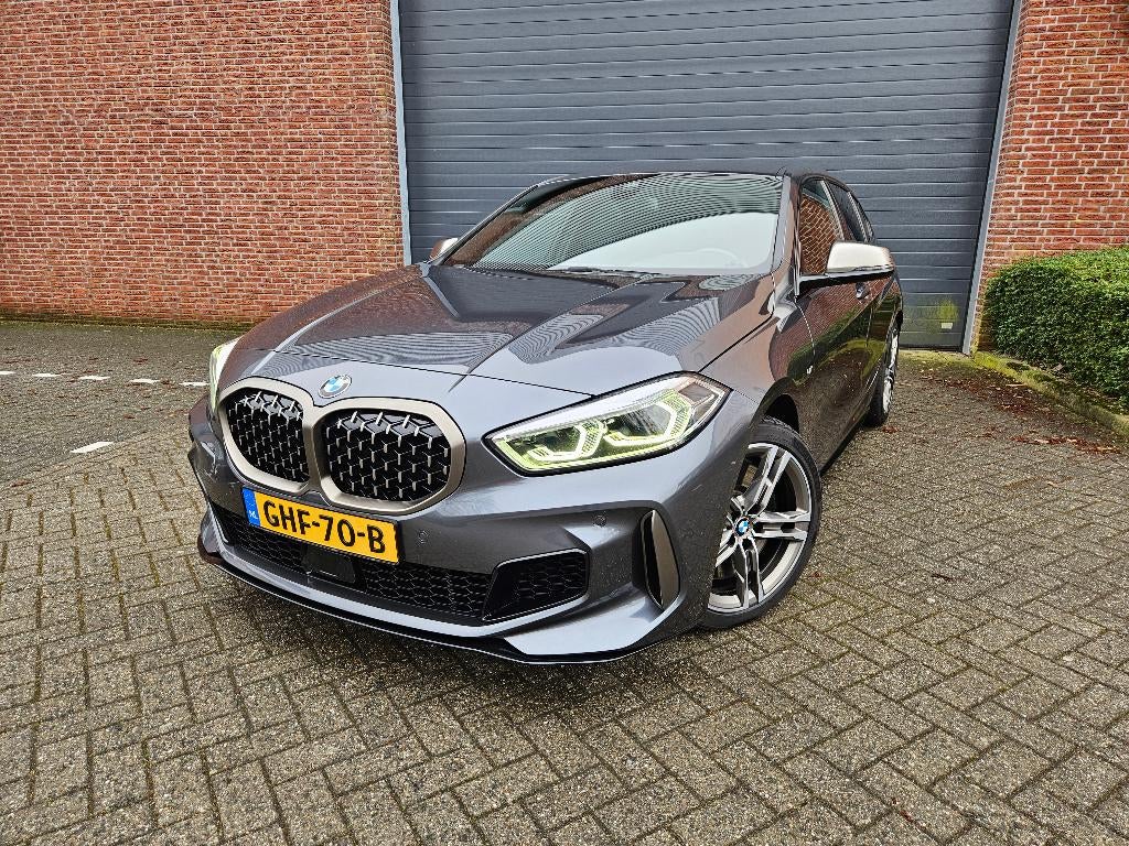BMW M135i xDrive High Exec. | HK Audio | Carplay | Head-Up, Auto's, BMW, Particulier, 1-Serie, 4x4, ABS, Adaptieve lichten, Adaptive Cruise Control