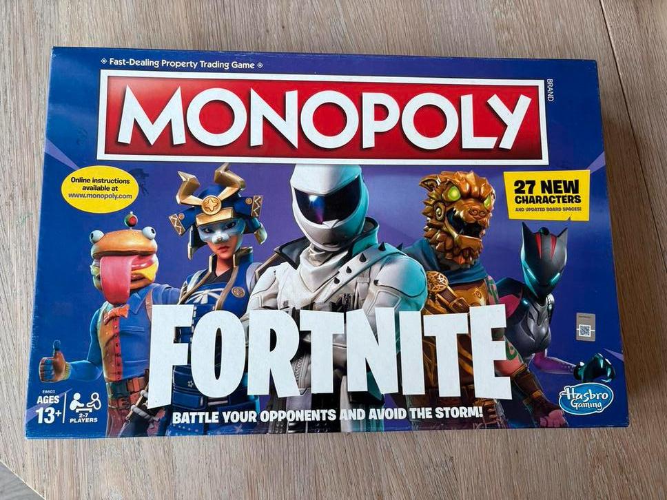 Monopoly Fortnite Bordspel - Zo Goed Als Nieuw!, Hobby en Vrije tijd, Gezelschapsspellen | Bordspellen, Vijf spelers of meer, Ophalen of Verzenden