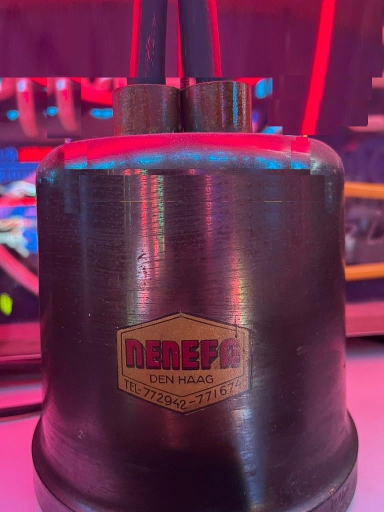 Neon voet gezocht. Nenefa of een andere neon producent., Ophalen of Verzenden, Gebruikt, Lichtbak of (neon) lamp