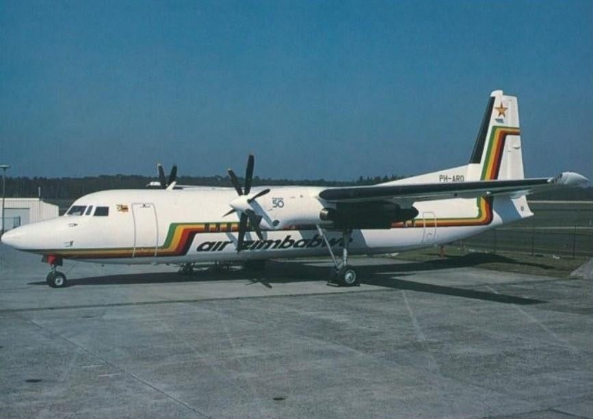 Air Zimbabwe Fokker 50 ansichtkaart, Ophalen of Verzenden, Nieuw, Kaart, Foto of Prent