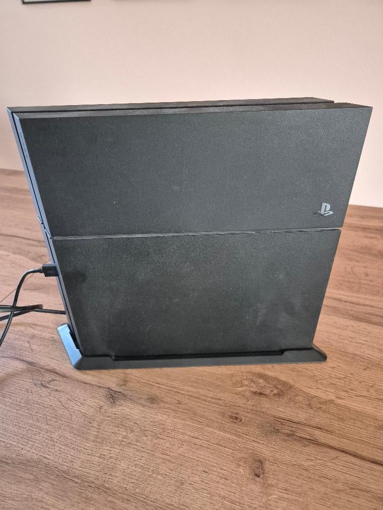 PlayStation 4 PS4 console 500GB + 2 controllers + standaard, Spelcomputers en Games, Spelcomputers | Sony PlayStation 4, Gebruikt