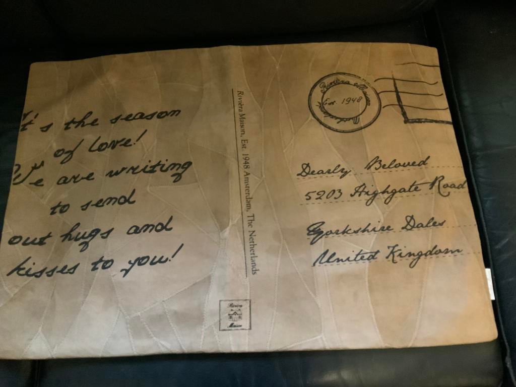 Rivièra Maison suede kussenhoezen- nieuw in verpakking., Ophalen of Verzenden, Nieuw, Beige, Rechthoekig