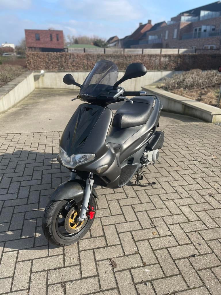 Gilera runner 180 vxr dd, Fietsen en Brommers, Ophalen of Verzenden, Zo goed als nieuw, Benzine, Overige modellen