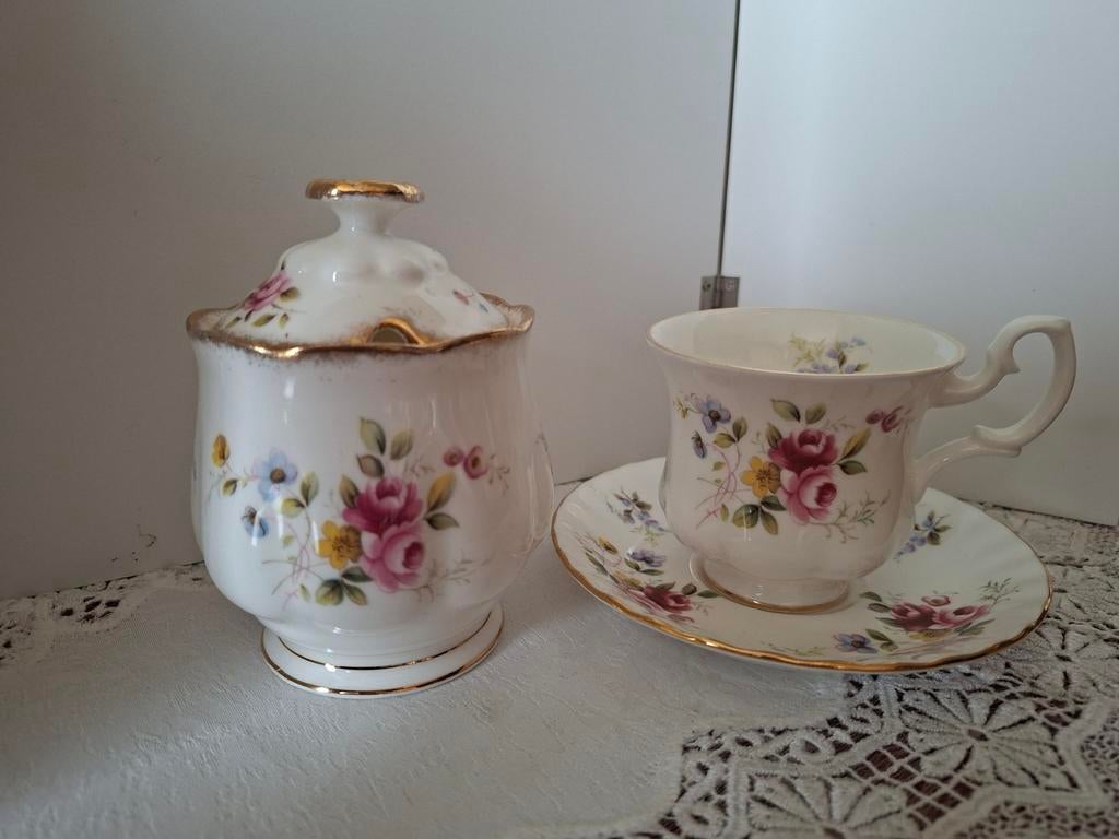Royal Albert Tenderness set, Ophalen of Verzenden