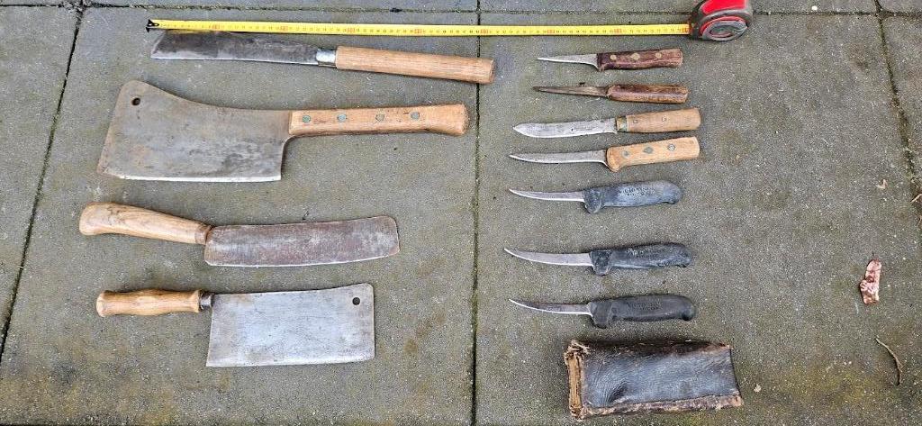 Slagers hakbijl, slagersmessen slachtgereedschap Victorinox, Ophalen