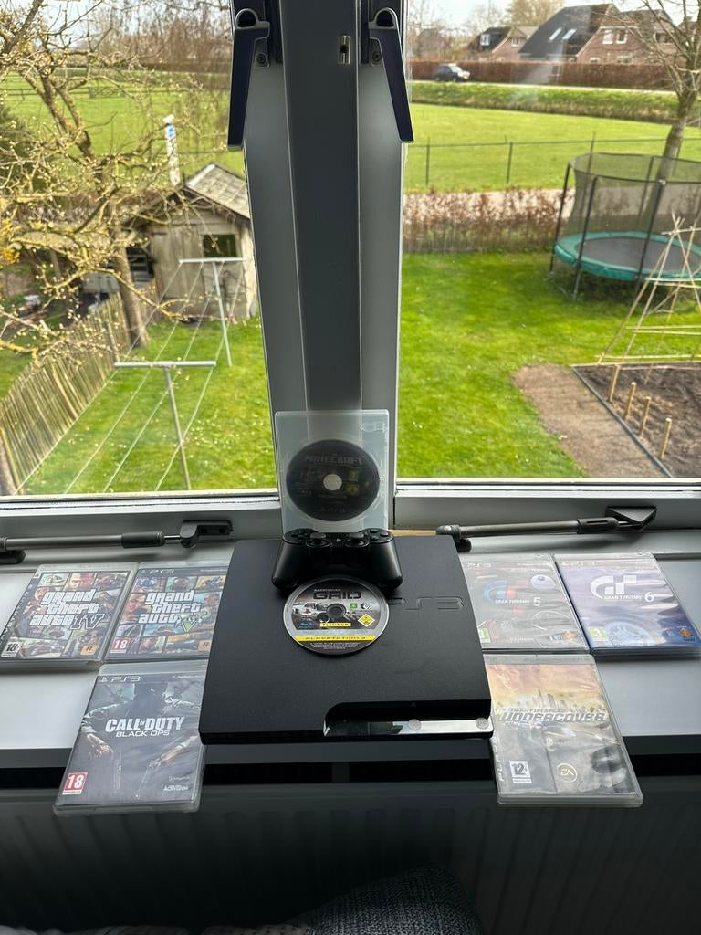 PlayStation 3 slim, Ophalen of Verzenden, Zo goed als nieuw, Met 1 controller, Slim