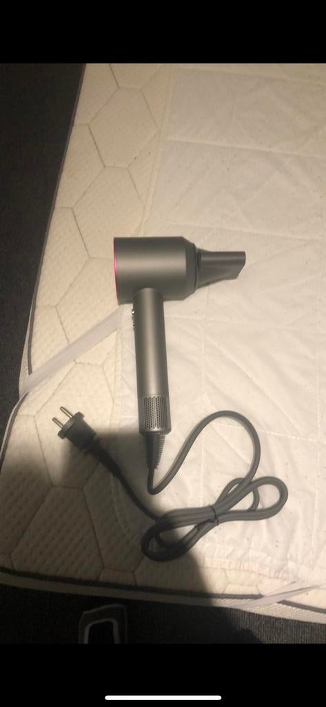 dyson supersonic, Ophalen of Verzenden, Zo goed als nieuw, Pruik of Haarverlenging