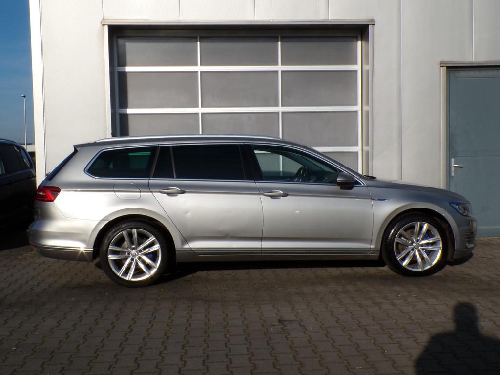 Volkswagen Passat Variant 1.4 TSI GTE Highline Panodak/Stoel, Auto's, Volkswagen, Gebruikt, 1600 kg, 93 €/maand, Zilver of Grijs