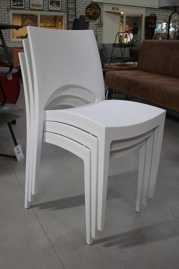 26 x stoel tuinstoel wit kunststof stapelbaar horeca verhuur, Ophalen, Kunststof, Wit, Zo goed als nieuw