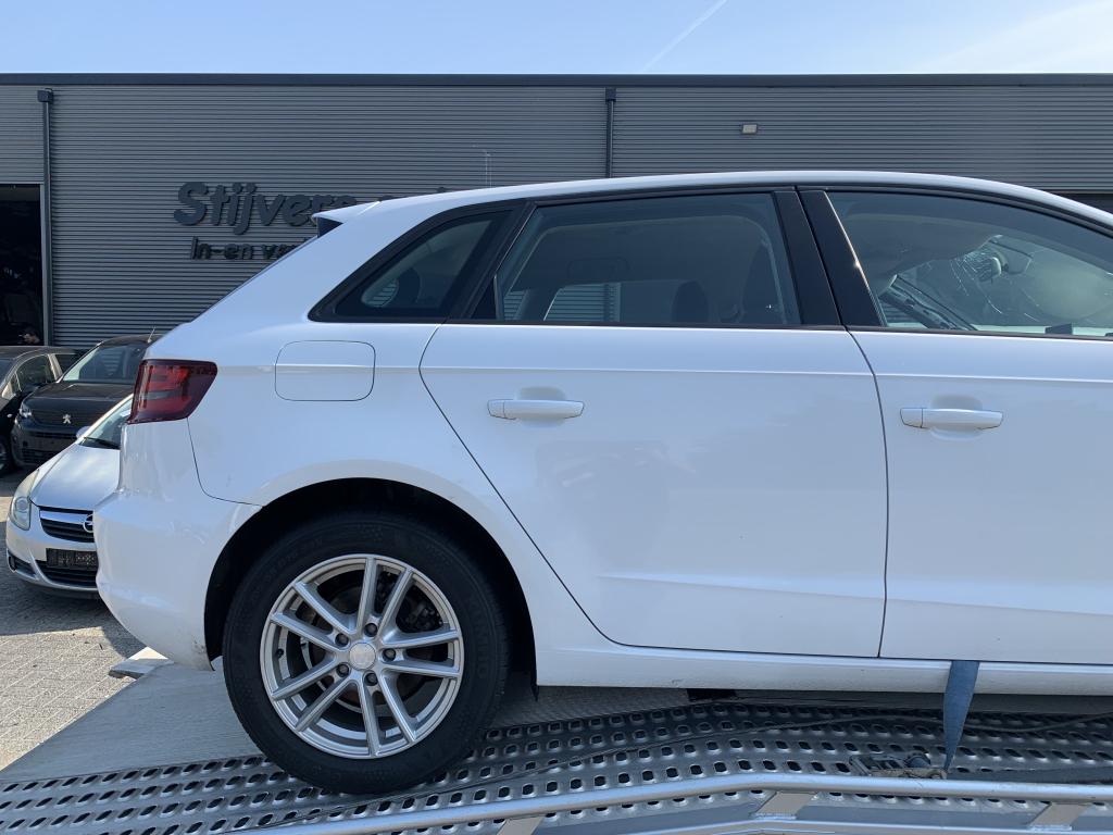 Audi A3 8V deur portier LY9C rechts achter, Auto-onderdelen, Carrosserie en Plaatwerk, Niet ingevuld, Niet ingevuld, Niet ingevuld