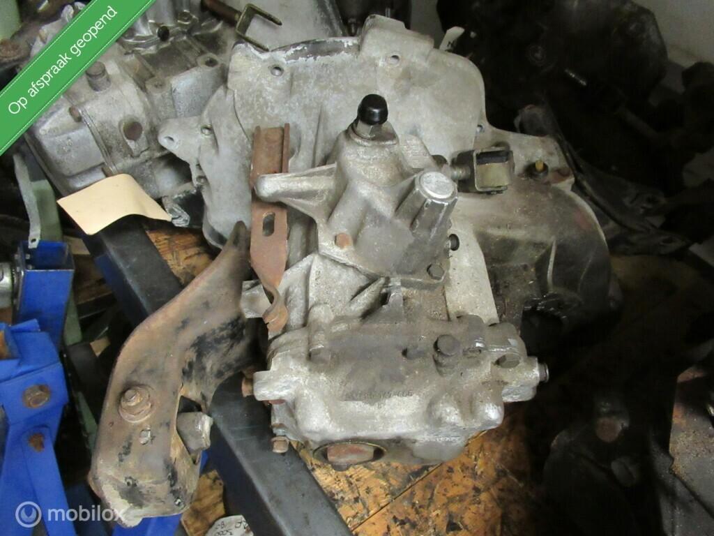 F13 versnellingsbak Opel Corsa A Kadett D en E, Gebruikt, Opel, Ophalen of Verzenden, Opel