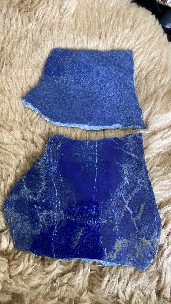 2 stukken lapis lazuli, Ophalen of Verzenden