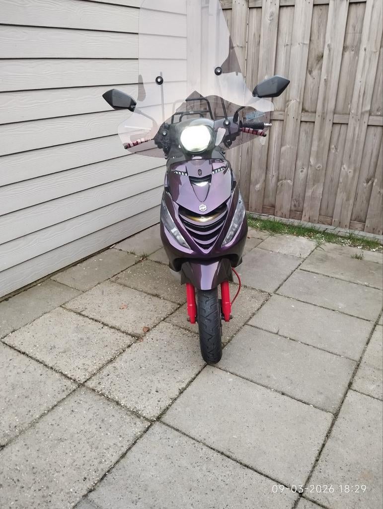 Piaggio Zip - Kameleon Paars met Windscherm, Gebruikt, Maximaal 45 km/u, Zip, Ophalen of Verzenden