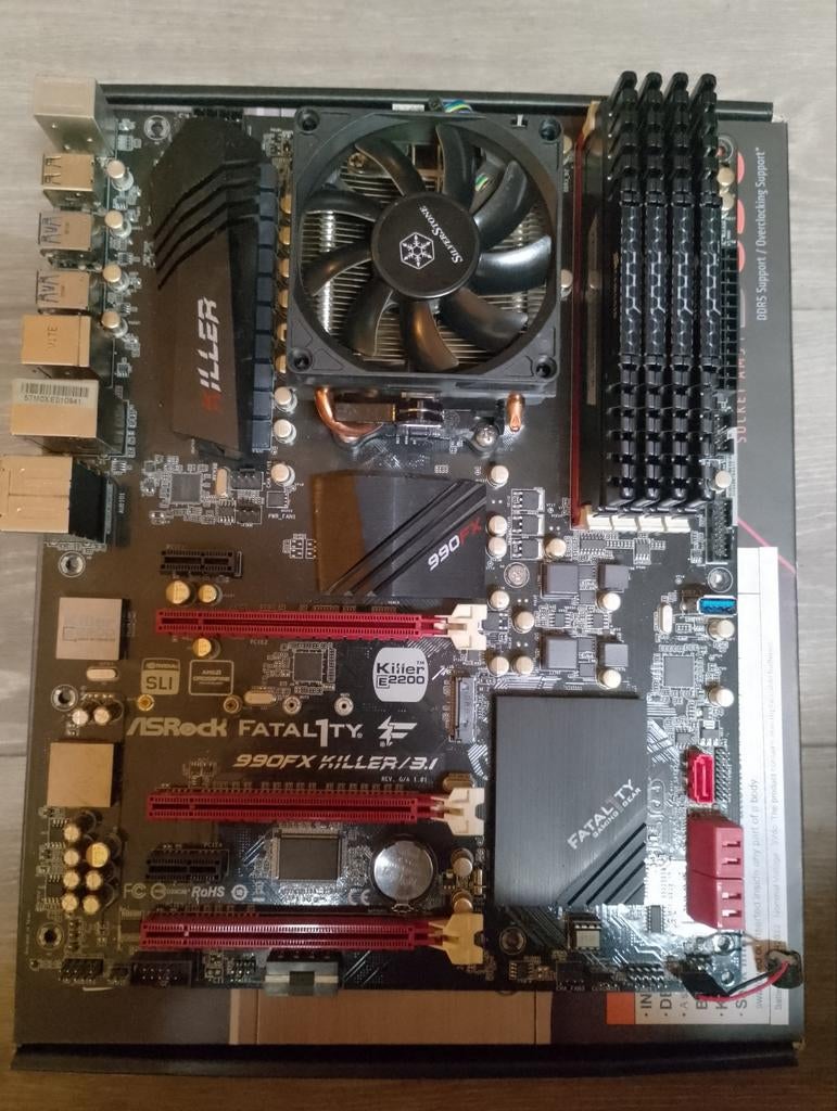 Asrock moederbord fx990, Computers en Software, Moederborden, Ophalen of Verzenden, Zo goed als nieuw, DDR3