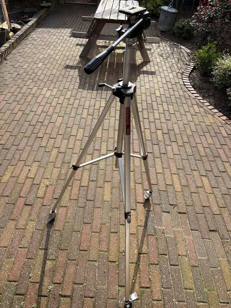 Camera statieven 3 x, Ophalen, Gebruikt, 150 tot 175 cm, Driepoot