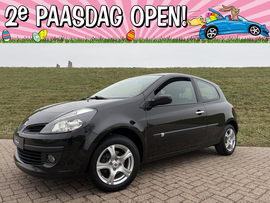 Renault Clio 1.4-16V Privilège Orig NL auto | 2e Eigenaar |, Voorwielaandrijving, Gebruikt, Zwart, 4 cilinders