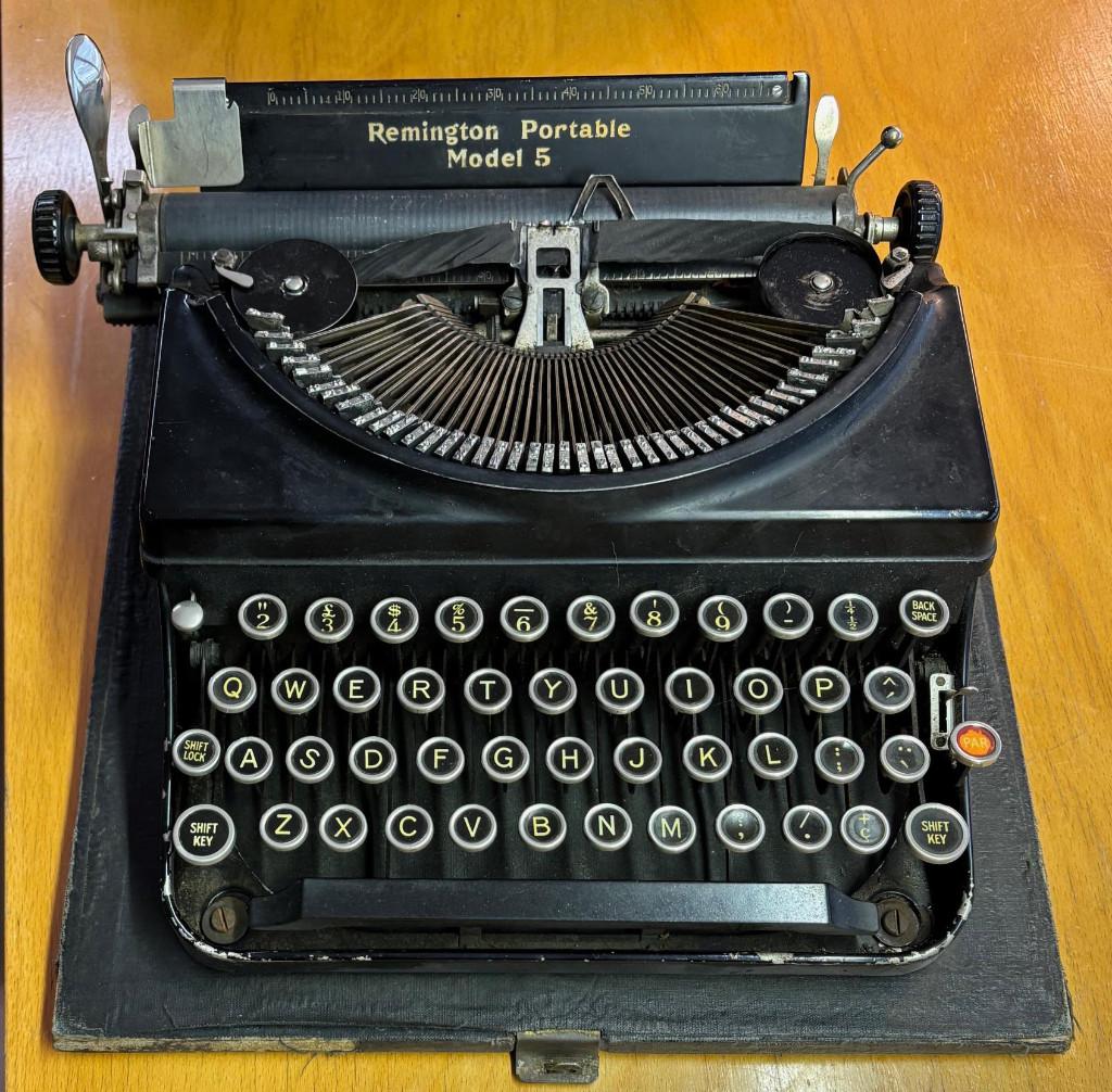 antieke schrijfmachine, Ophalen, Gebruikt