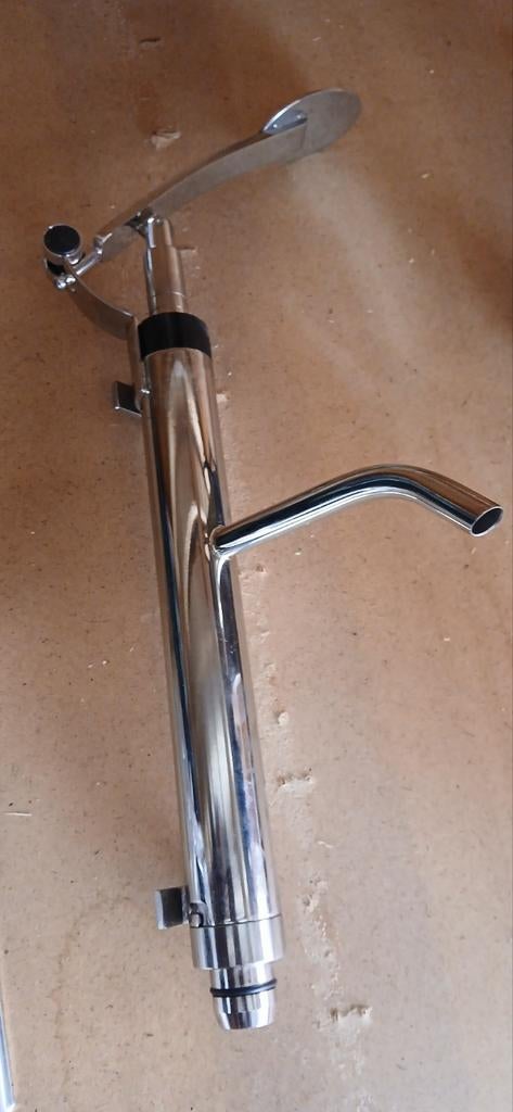Sausdispenser Sauspomp, Ophalen, Nieuw