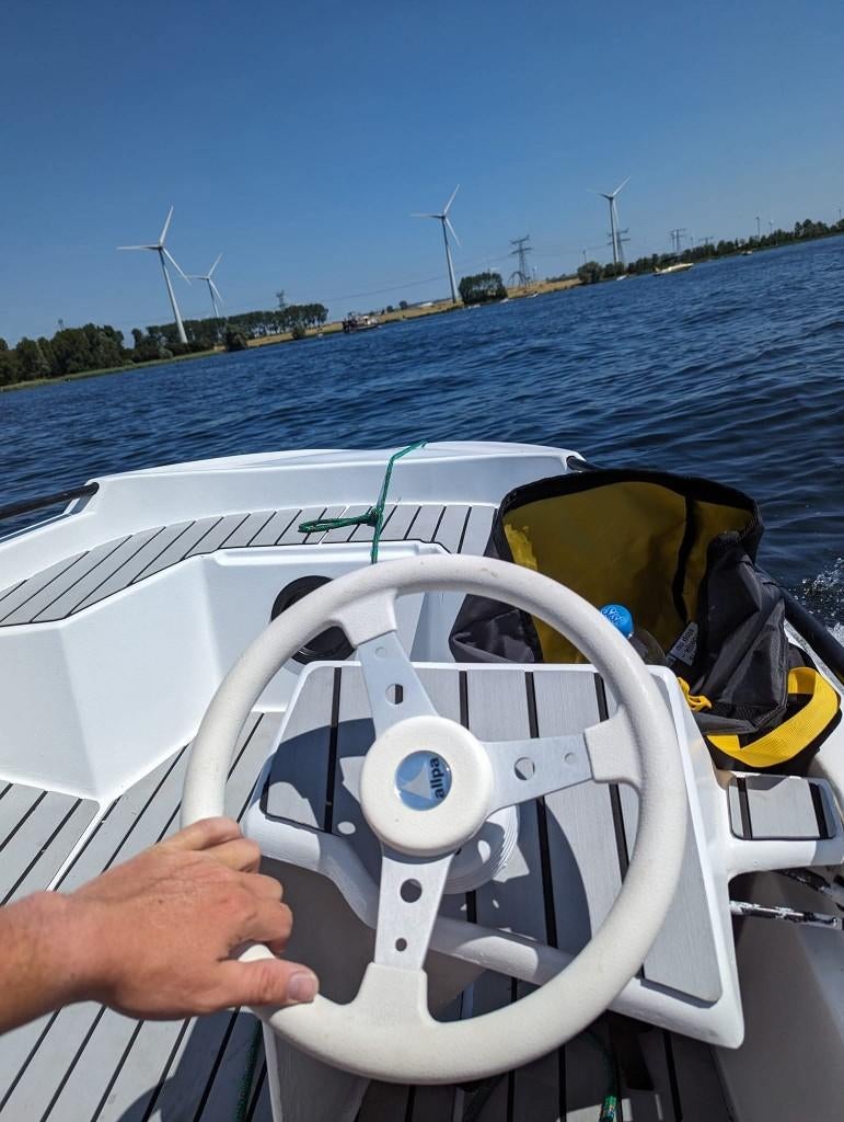 Te koop: Happy Jive met motor compleet en vaarklaar, Watersport en Boten, Vis- en Consoleboten, 10 tot 30 pk, Gebruikt, Ophalen of Verzenden