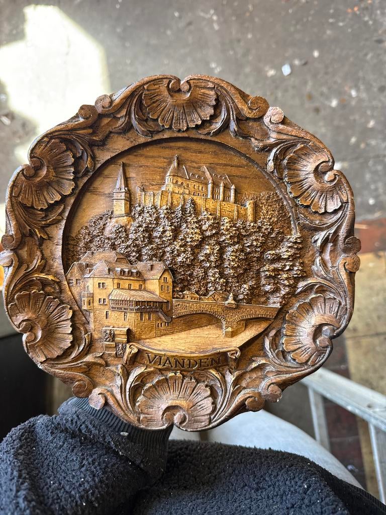 Houtsnijwerk Vianden, Ophalen, Houtsnijwerk, Handgemaakt, 20 - 50 cm