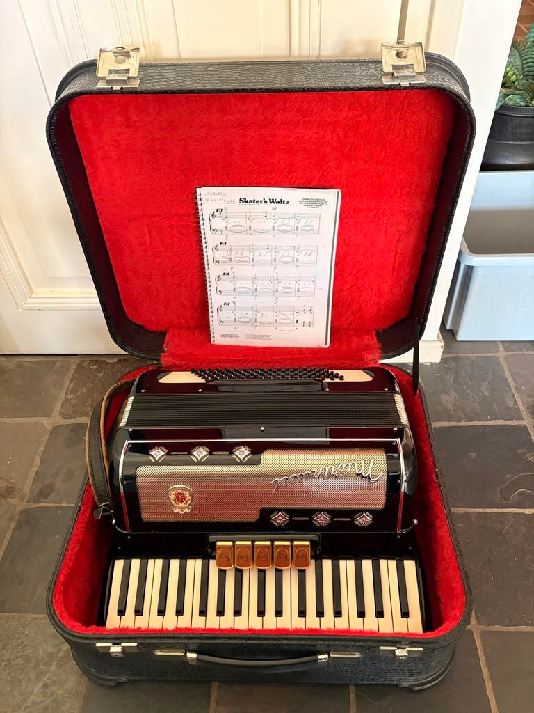 Marinucci accordeon, Ophalen, Overige formaten, Toetsaccordeon, Zo goed als nieuw