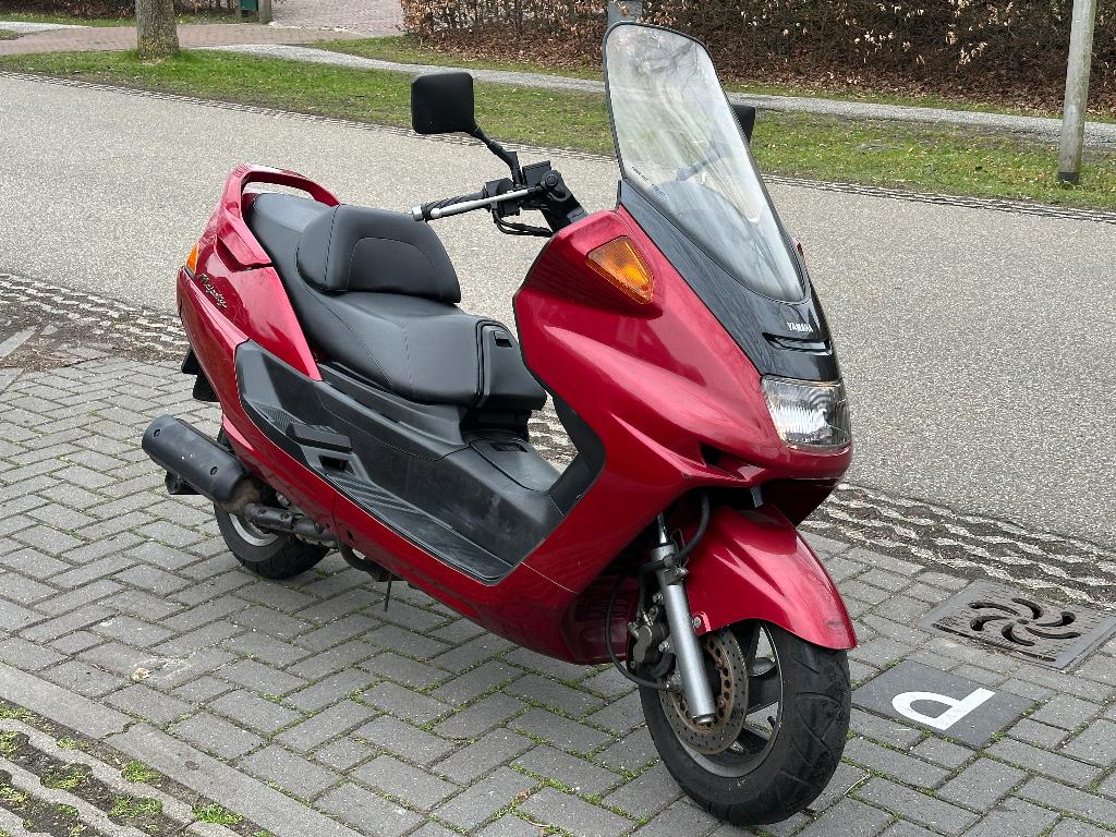 Yahama Majesty  YP250 zeer leuke motorscooter, 250 cc, Cardan-aandrijving, Scooter, Particulier