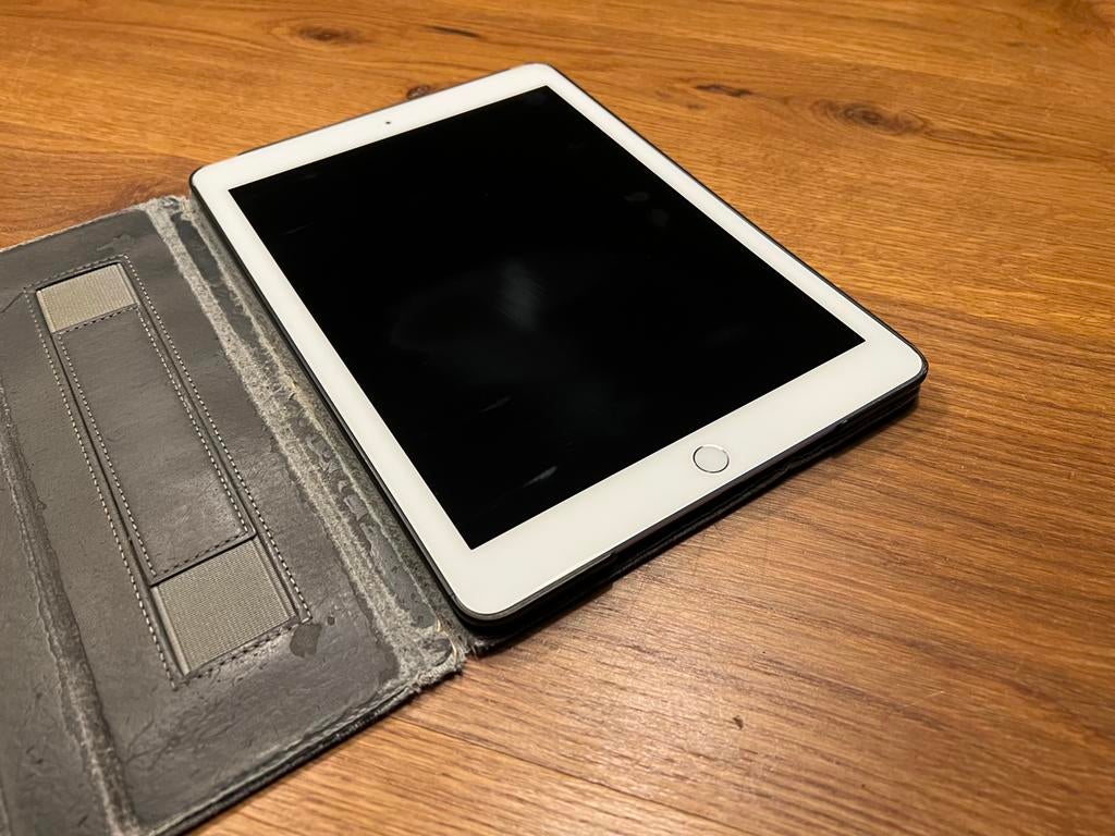 iPad (6e generatie), 128 GB, Computers en Software, Apple iPads, 10 inch, Gebruikt, Apple iPad, Ophalen of Verzenden