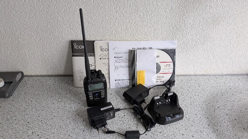 Icom ID-31 UHF en D-Star portofoon, Telecommunicatie, 15 km of meer, Ophalen of Verzenden, Zo goed als nieuw, Portofoon of Walkie-talkie