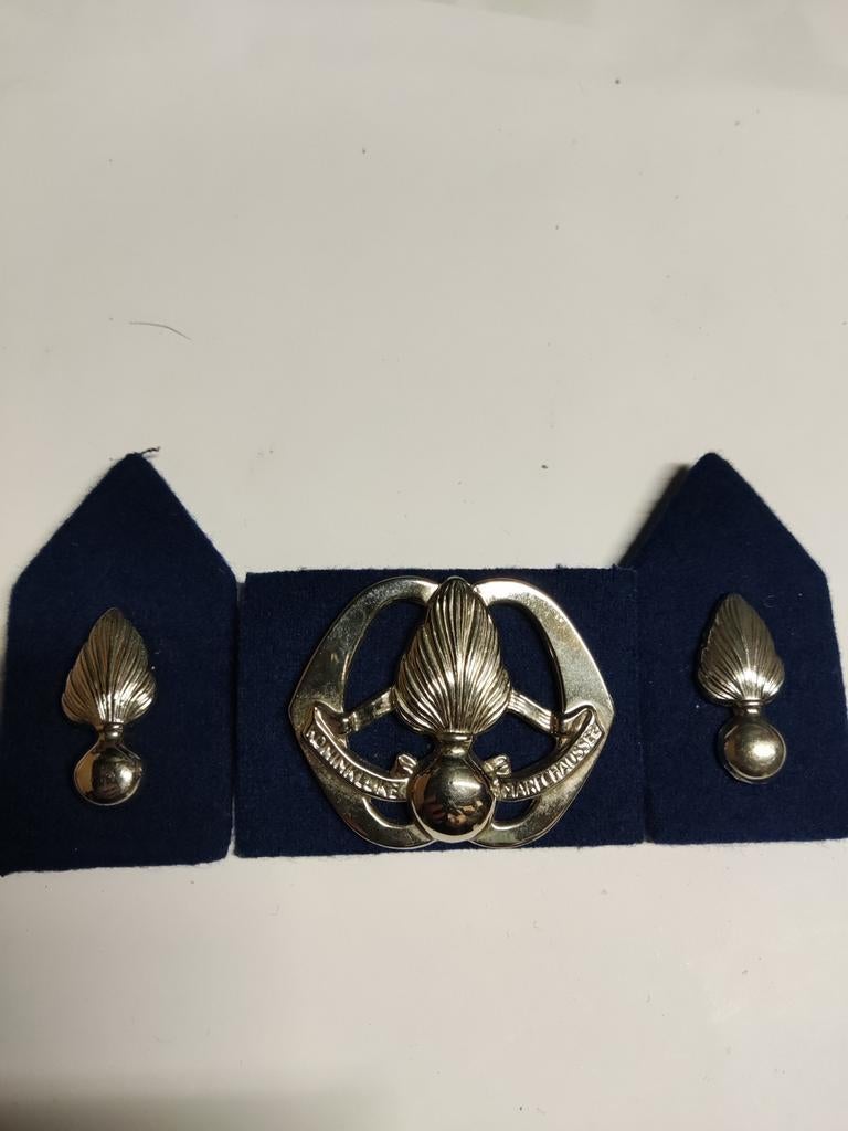 Setje Koninklijke Marechaussee, Ophalen of Verzenden, Marechaussee, Nederland, Embleem of Badge