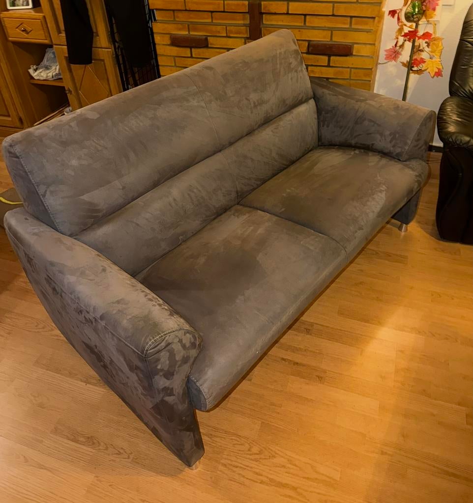 Montèl design bank 2/2.5 zits moderne grijze Suéde stof, Huis en Inrichting, Banken | Bankstellen, Ophalen, Luxe, Driepersoons