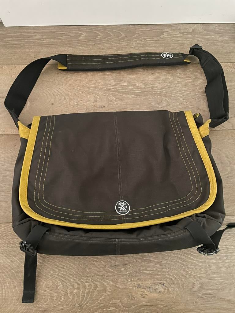 Crumpler laptoptas/camera antraciet nieuw staat 15 inch, Ophalen, 15 inch, Zo goed als nieuw