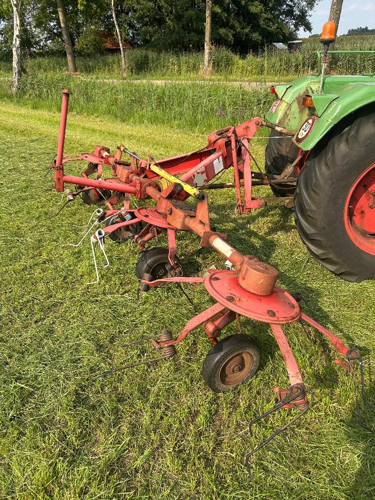 Hooimachine / schudder ley 460, Zakelijke goederen, Agrarisch | Werktuigen, Ophalen, Akkerbouw, Grondbewerking