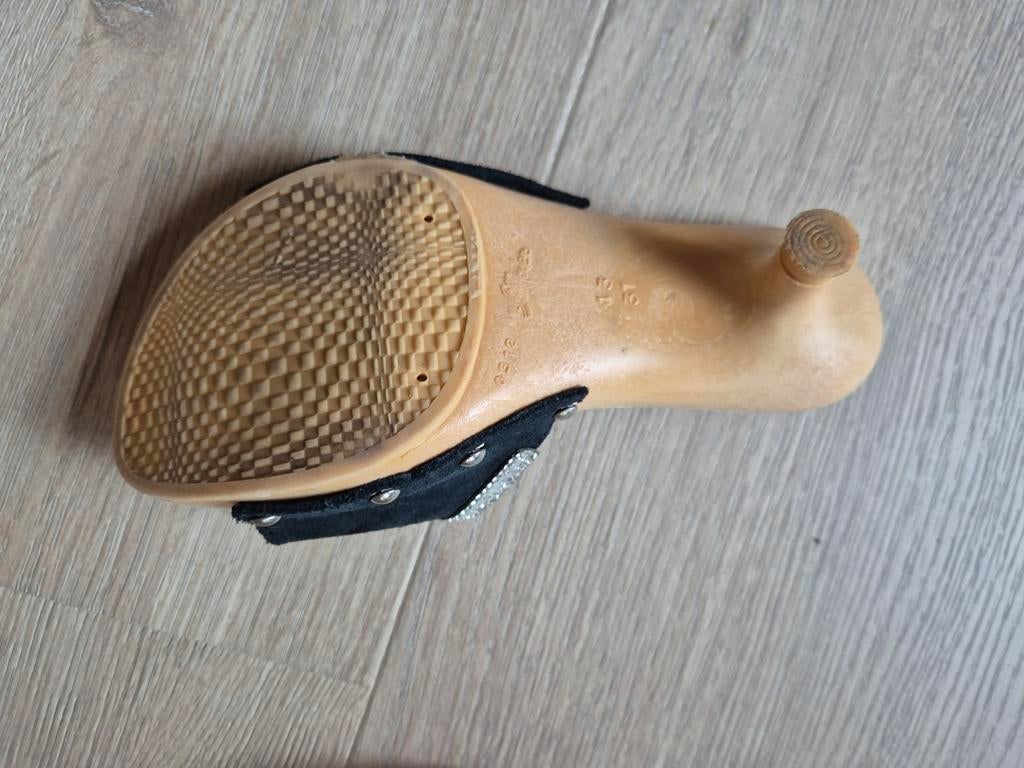 Kinder slippers maat 31 met hakje zwart met zilver randje, Ophalen of Verzenden, Meisje, Overige typen