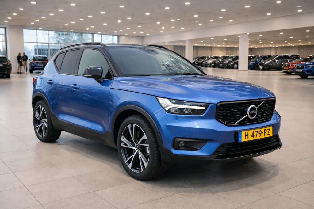 Volvo XC40 1.5 T5 Twin Engine R-Design Plug-in hybride |Pano, Auto's, 1800 kg, Euro 6, 1712 kg, Blauw