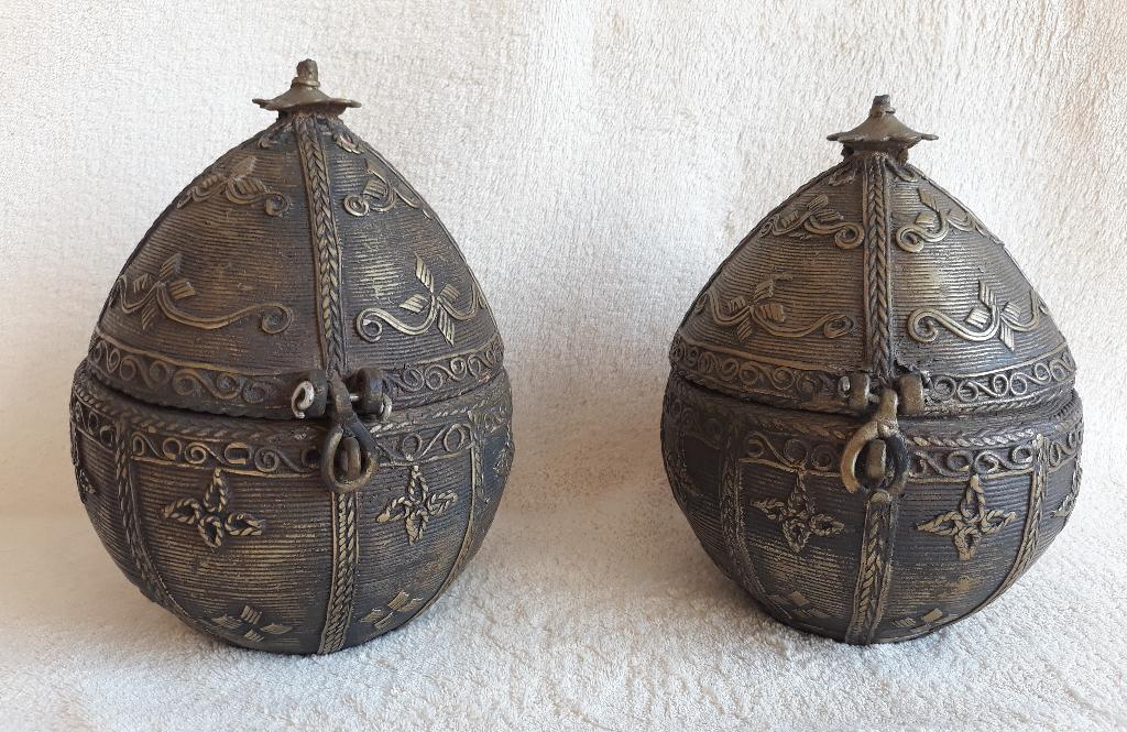 2 bronzen Dhokra potten met deksel (India) midden 20e eeuw, Ophalen of Verzenden