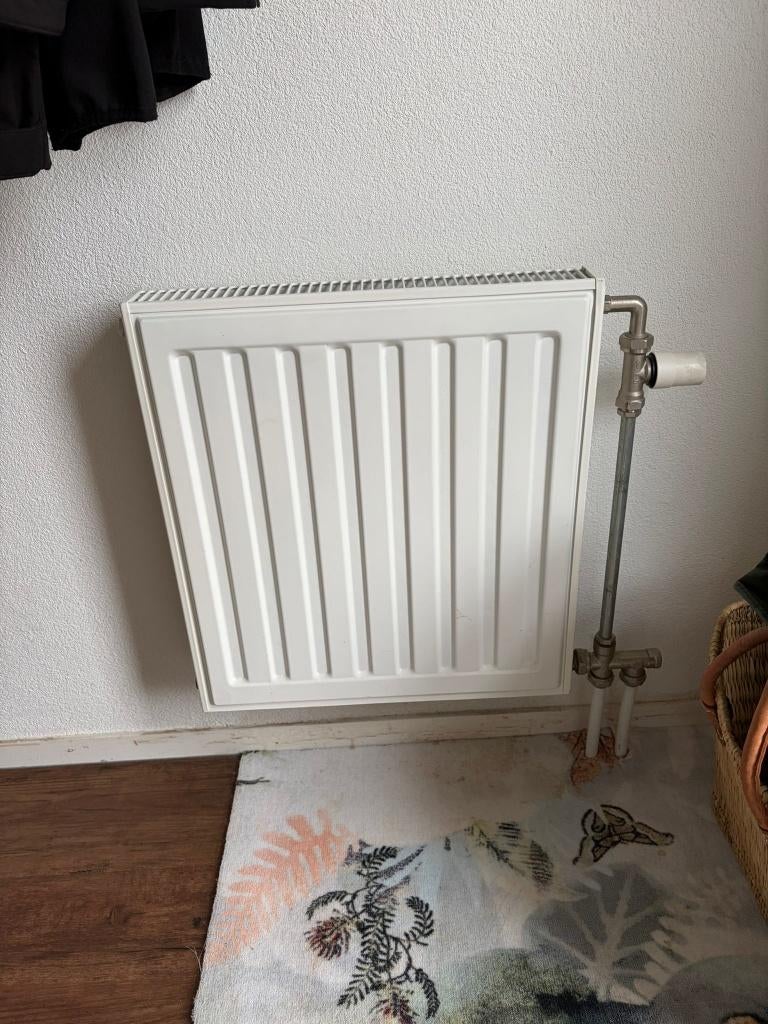 Radiator 50x45x6 cm –nette staat, Ophalen, 30 tot 80 cm, Radiator, Minder dan 60 cm