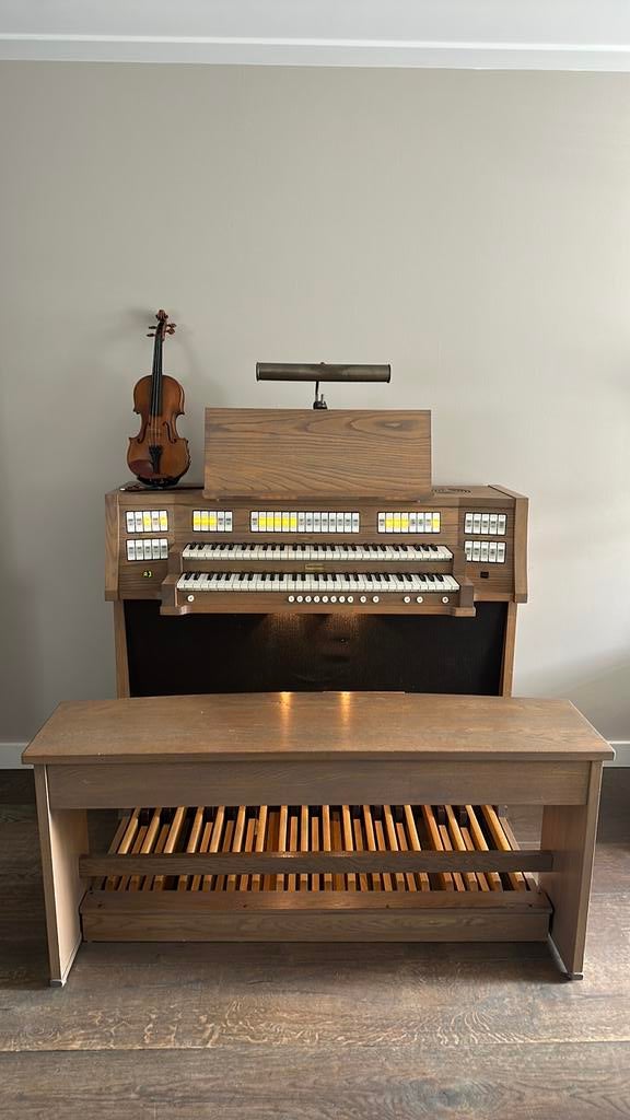 Prachtig uitgevoerde Eminent CX3800 (update), Muziek en Instrumenten, Orgels, Ophalen, Zo goed als nieuw, 2 klavieren, Orgel