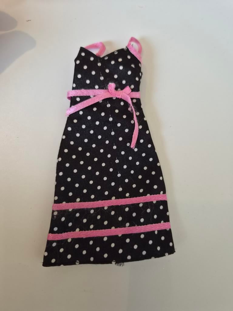 127 Zwart-wit gestippelde jurk voor Barbie, Ophalen of Verzenden