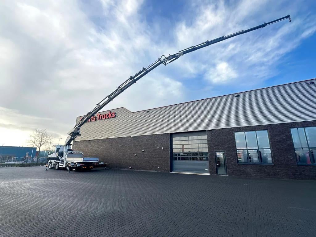 Volvo FH 16.650 8X4 TREKKER-BAKWAGEN COMBI + FASSI F1650RA.2, Auto's, Automaat, Achterwielaandrijving, Euro 6, Wit