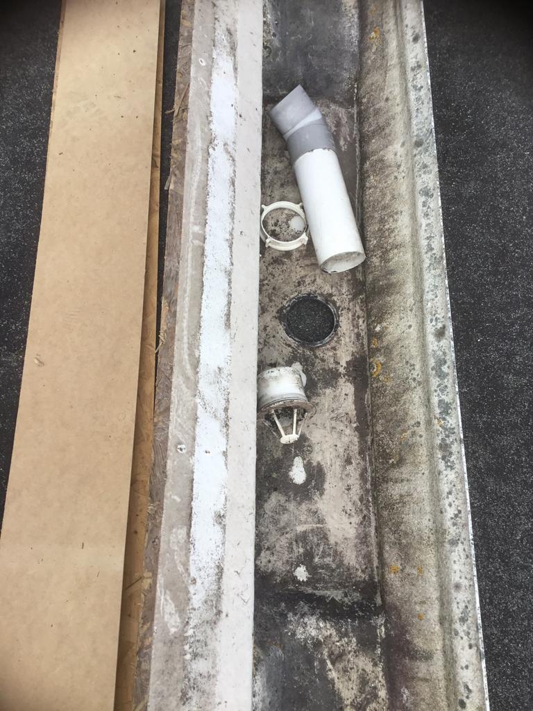 Kunststof dakgoten, Ophalen, Zo goed als nieuw, Kunststof, 15 m² of meer