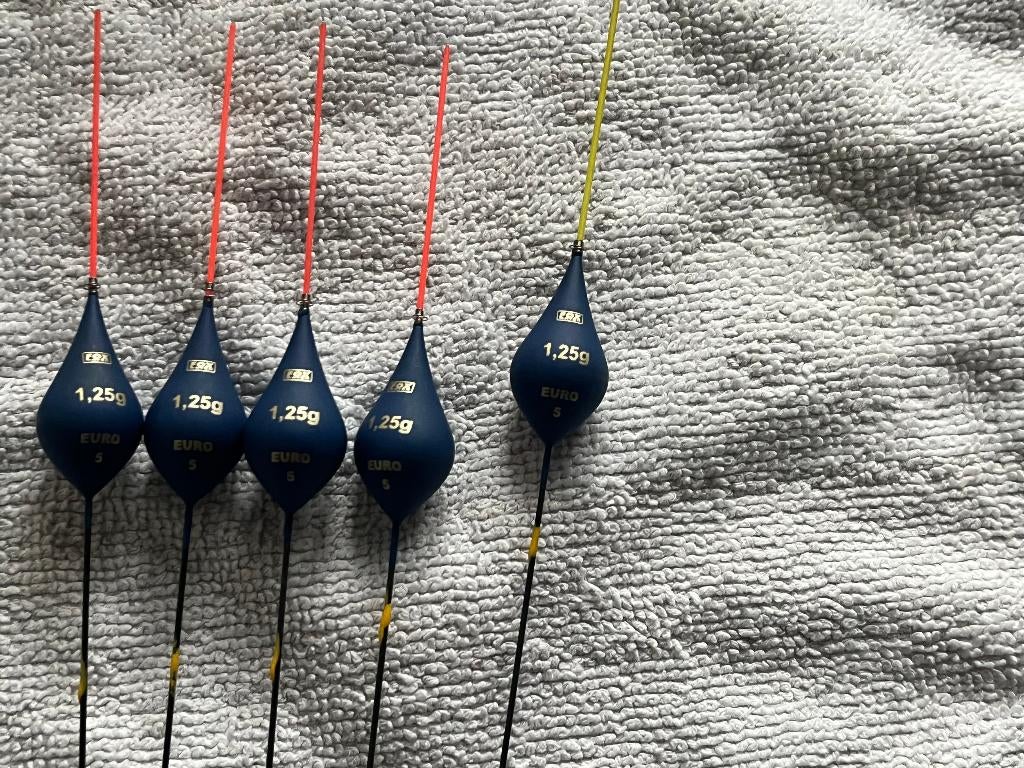 adv 305 / NIEUW set 11 dobbers FOX, Watersport en Boten, Hengelsport | Witvissen, Ophalen of Verzenden, Nieuw, Dobber of Lood