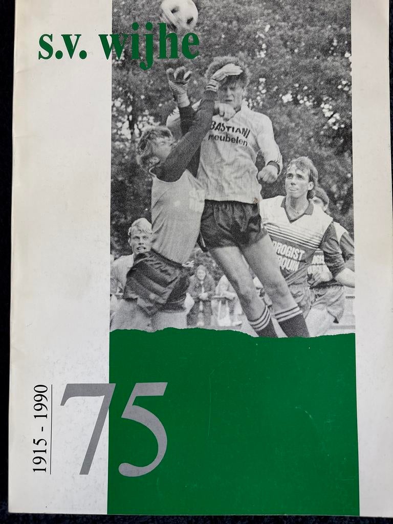 SV Wijhe 1915-1990 Jubileumboek 75 jaar voetbalclub, Verzamelen, Ophalen of Verzenden