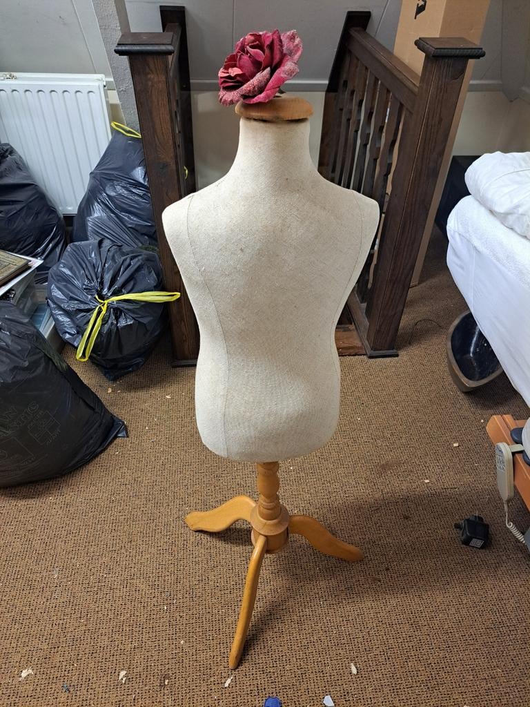 Stoffen Paspop met Houten Voet - Ideaal voor Naaiwerk, Ophalen, Gebruikt, Paspop