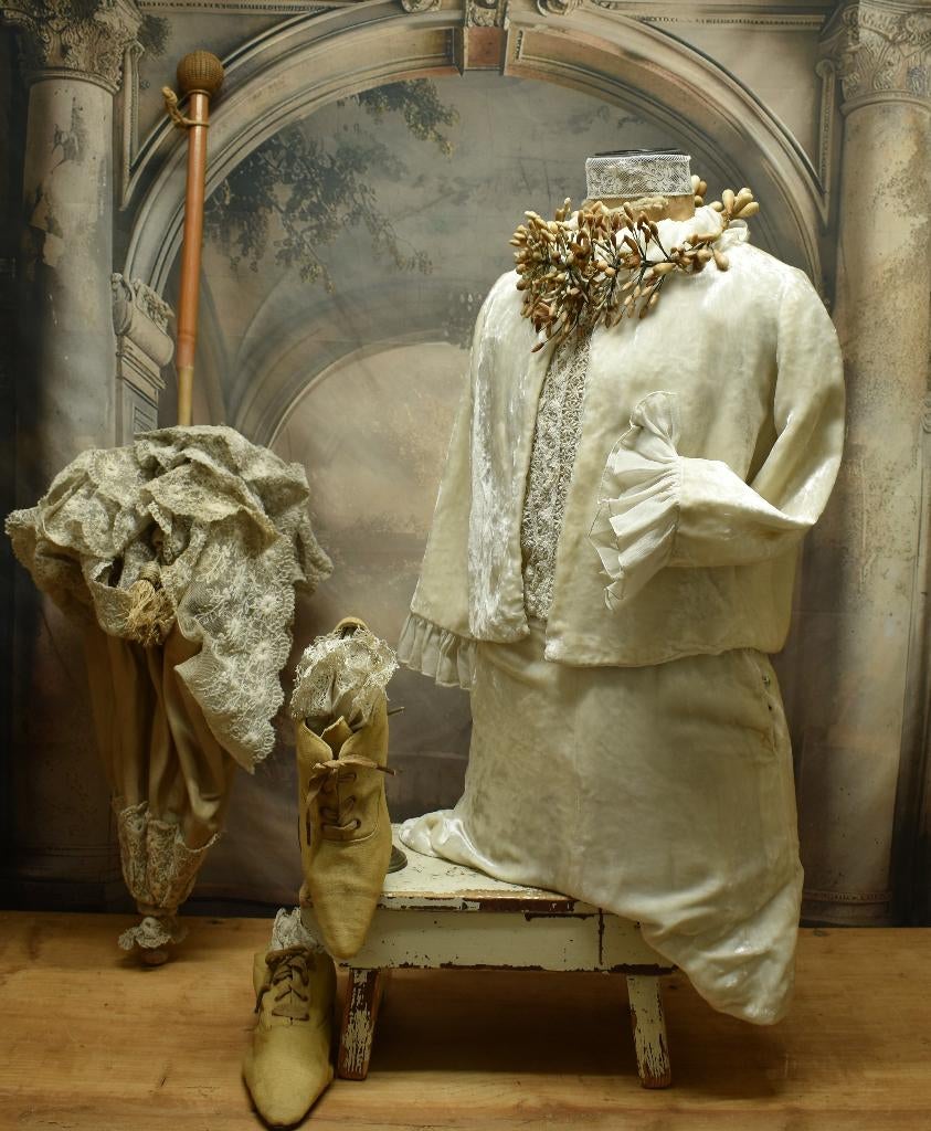 Oud 3 Delig Set."Uit Aletta's Tijd", Antiek en Kunst, Antiek | Kleding en Accessoires, Ophalen of Verzenden